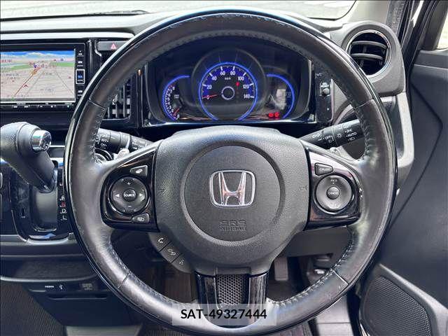 Honda N-WGN 2015-09 8666704-19