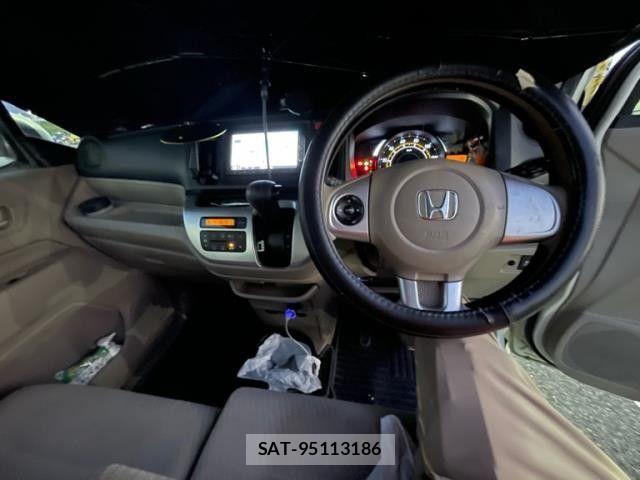 Honda N-WGN 2014-02 8666702-1