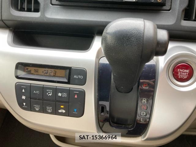Honda N-WGN 2015-02 8745027-17