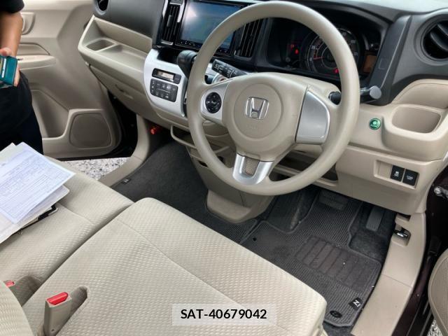 Honda N-WGN 2014-04 8830966-11