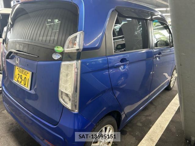 Honda N-WGN 2015-05 8830961-2