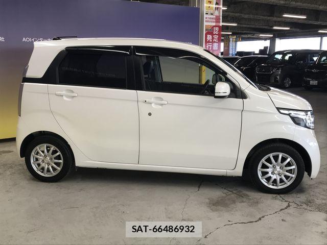 Honda N-WGN 2015-09 8830959-1