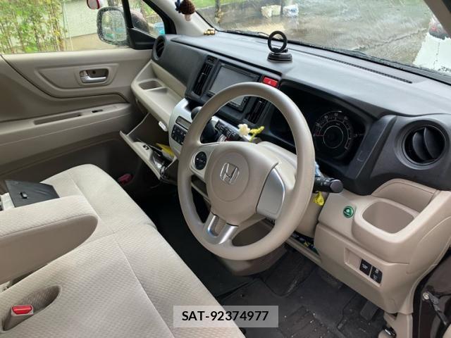 Honda N-WGN 2015-11 8871782-11