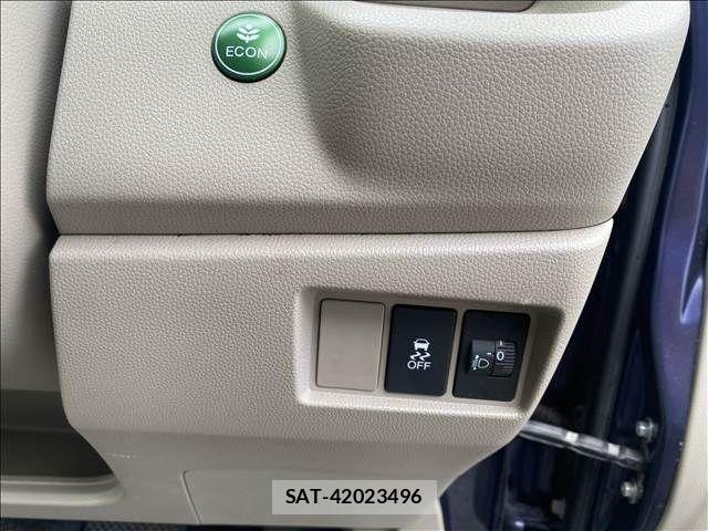 Honda N-WGN 2014-03 8881423-9