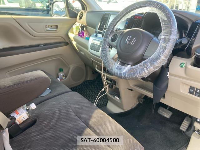 Honda N-WGN 2016-10 8881421-23
