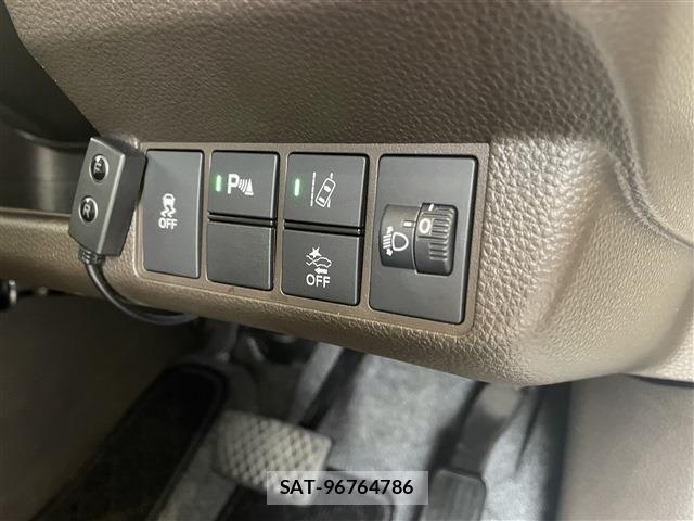 Honda N-WGN 2023-06 8881413-12