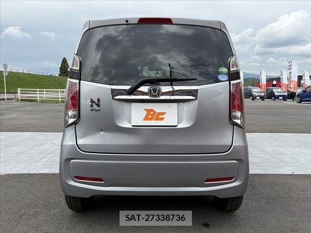Honda N-WGN 2017-11 8881417-13