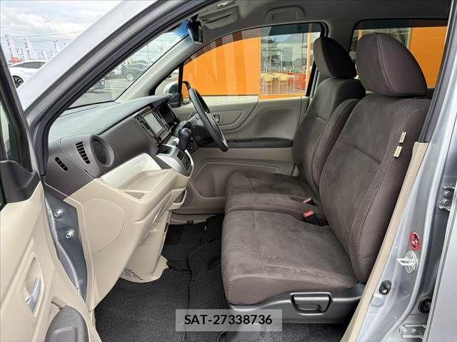 Honda N-WGN 2017-11 8881417-16
