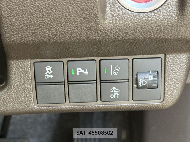 Honda N-WGN 2021-10 8884125-20