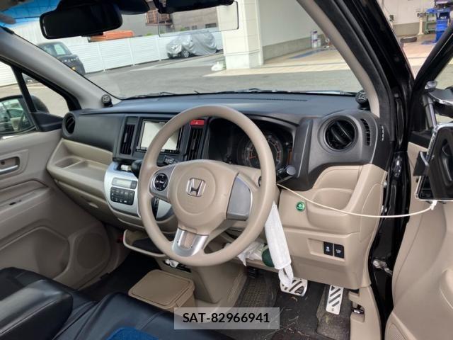 Honda N-WGN 2014-09 8884127-10