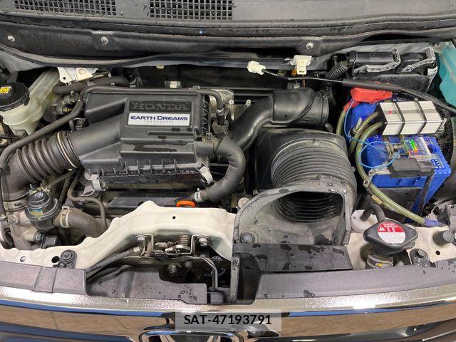 Honda N-WGN 2017-08 8884122-17