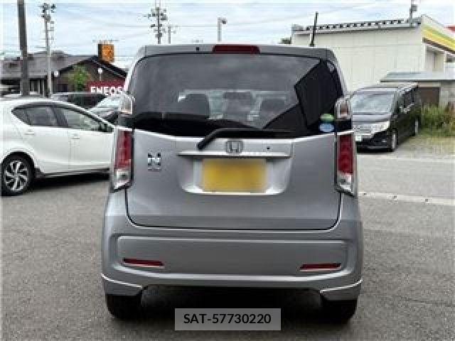 Honda N-WGN 2018-06 8101052-7
