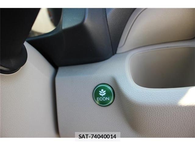 Honda N-WGN 2014-06 8209403-13
