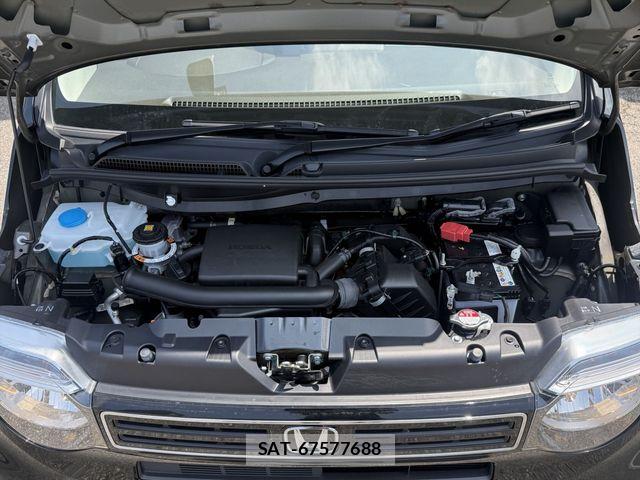 Honda N-WGN 2024-02 8209402-9