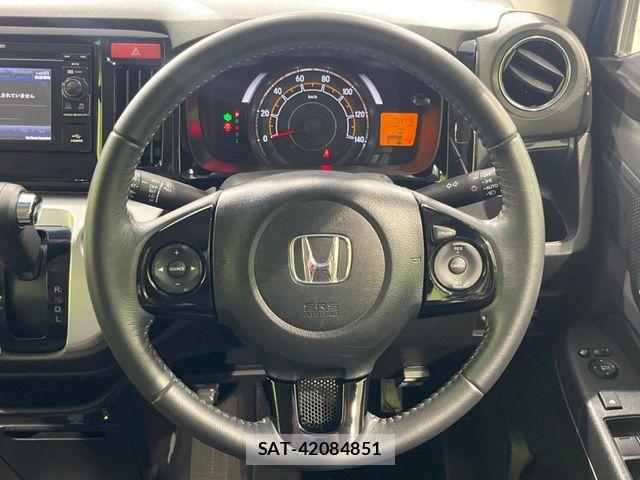 Honda N-WGN 2015-11 8850284-11
