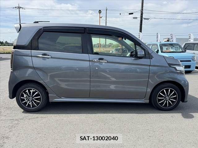 Honda N-WGN 2018-09 1296315-11