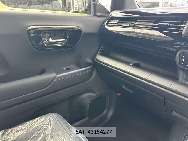 Honda N-WGN 2026-02 6218135-18