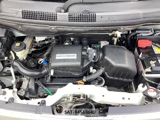 Honda N-WGN 2018-04 6613994-19