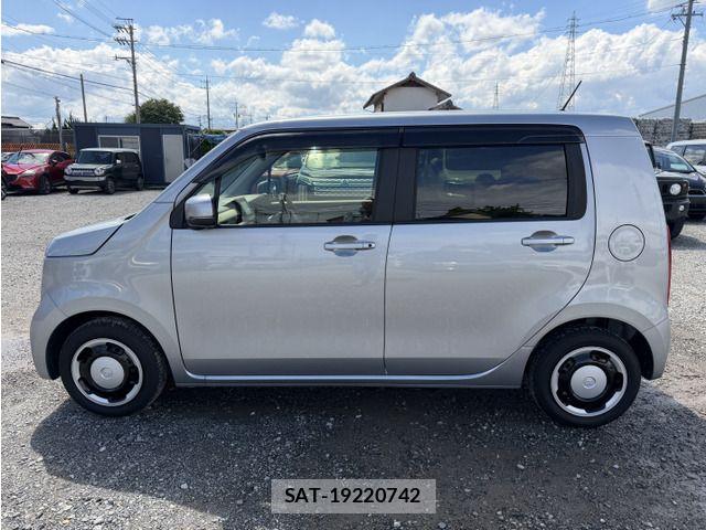Honda N-WGN 2023-08 6752792-5