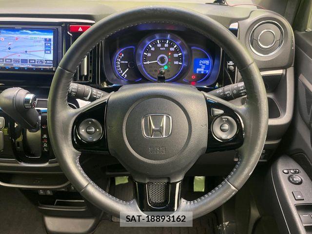 Honda N-WGN 2019-06 6816431-10