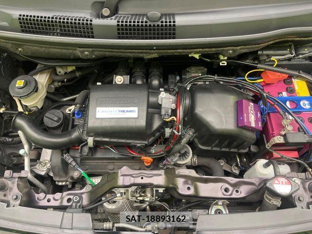 Honda N-WGN 2019-06 6816431-17