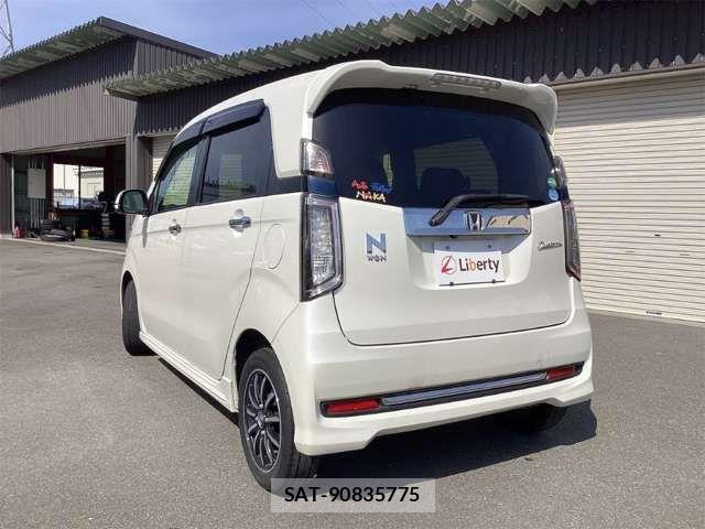 Honda N-WGN 2018-02 6910879-11
