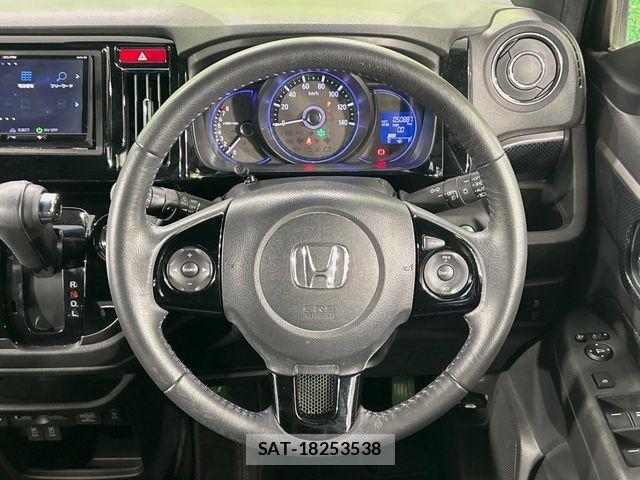 Honda N-WGN 2019-03 6904025-10