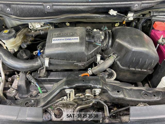 Honda N-WGN 2019-03 6904025-17