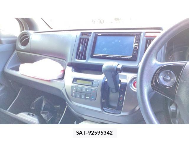 Honda N-WGN 2018-03 7021187-12