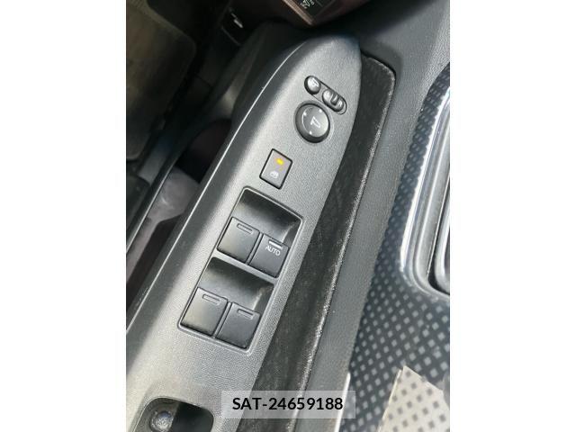 Honda N-WGN 2015-06 7329183-12