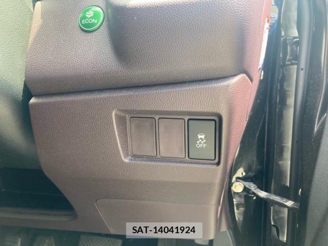 Honda N-WGN 2015-12 7456613-11