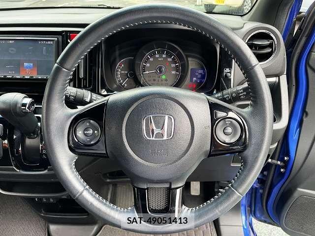 Honda N-WGN 2017-08 7619047-4