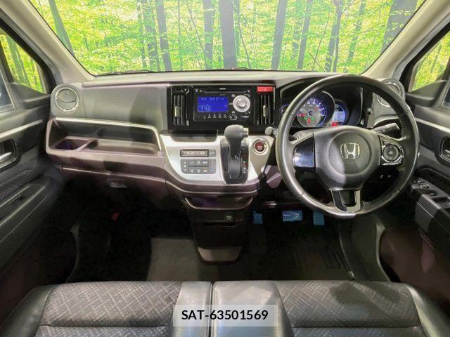 Honda N-WGN 2014-03 8131778-1