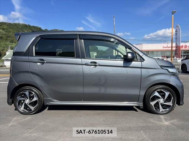 Honda N-WGN 2014-07 8209414-11