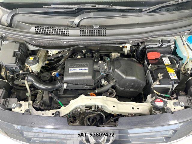 Honda N-WGN 2014-03 8209411-17