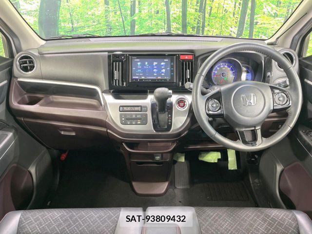 Honda N-WGN 2014-03 8209411-1