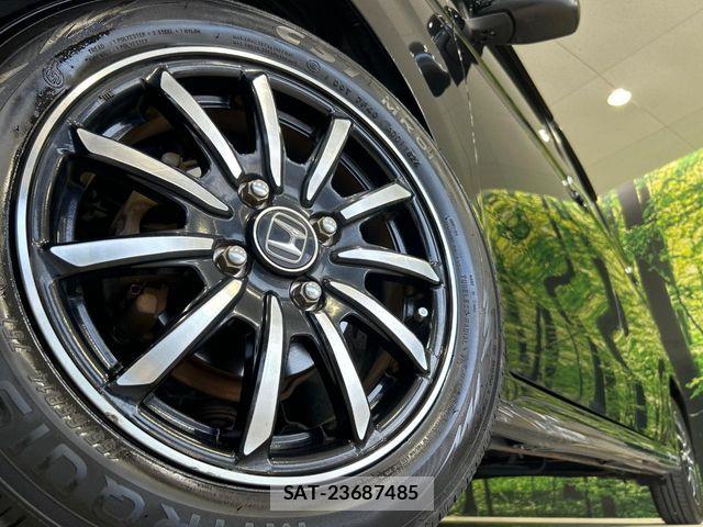Honda N-WGN 2018-03 8209410-10