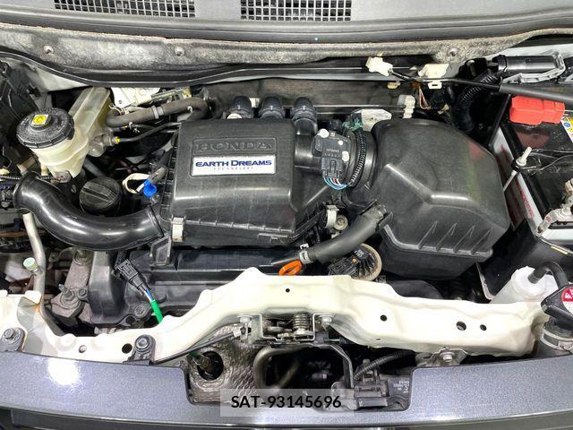 Honda N-WGN 2014-10 8209415-17