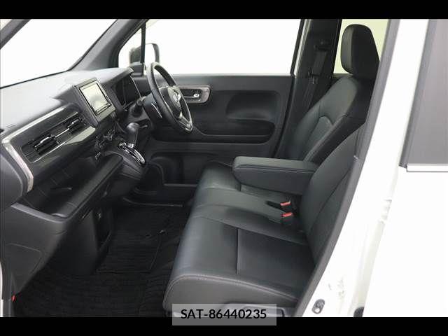Honda N-WGN 2023-04 8209405-11