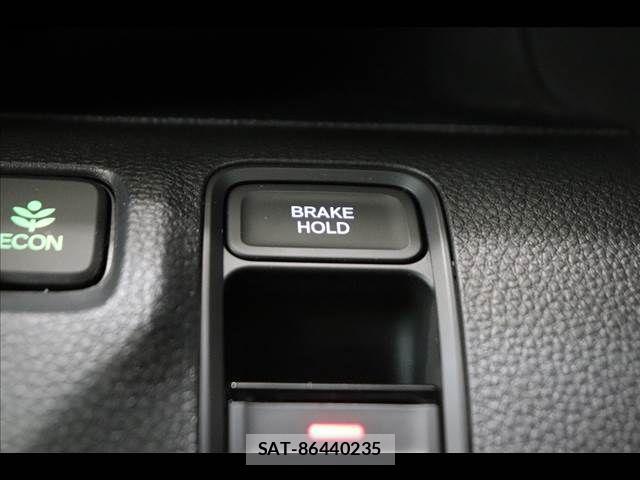 Honda N-WGN 2023-04 8209405-4