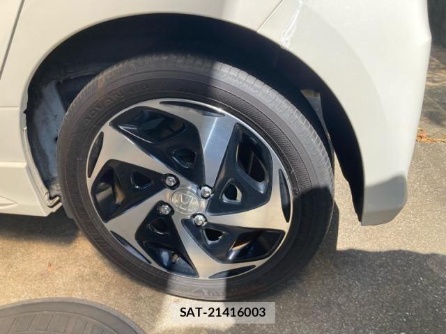 Honda N-WGN 2014-12 8231214-10