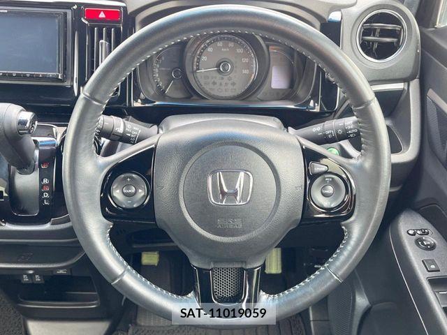 Honda N-WGN 2018-06 8231211-10