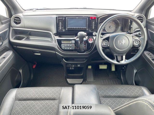 Honda N-WGN 2018-06 8231211-1