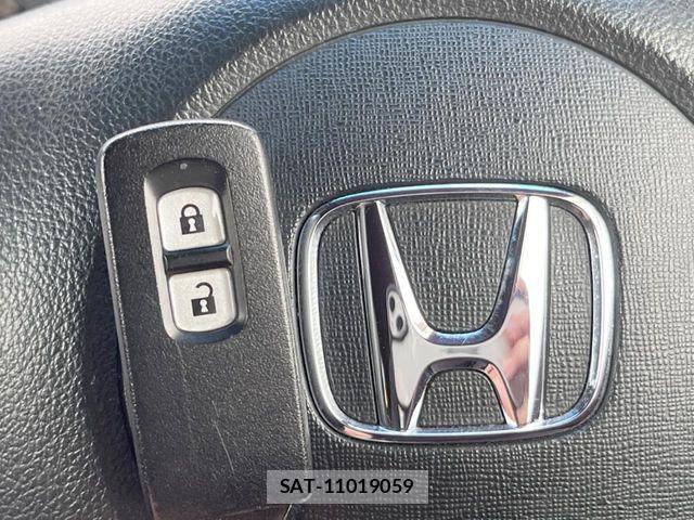 Honda N-WGN 2018-06 8231211-6