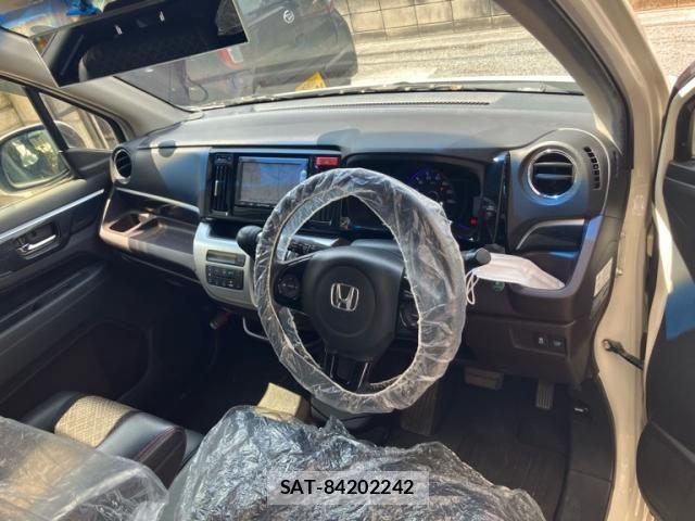 Honda N-WGN 2014-05 8231216-12
