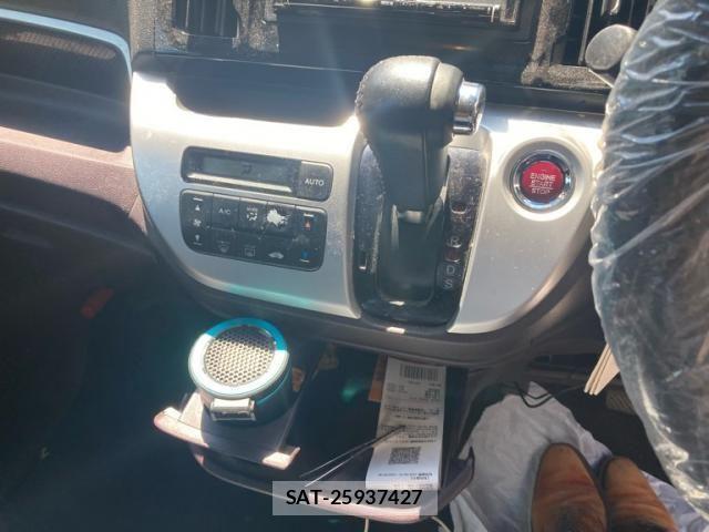 Honda N-WGN 2015-08 8231217-23