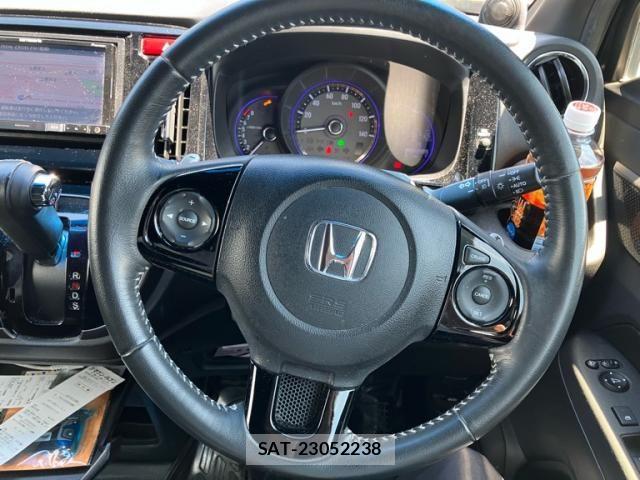 Honda N-WGN 2017-11 8316235-9
