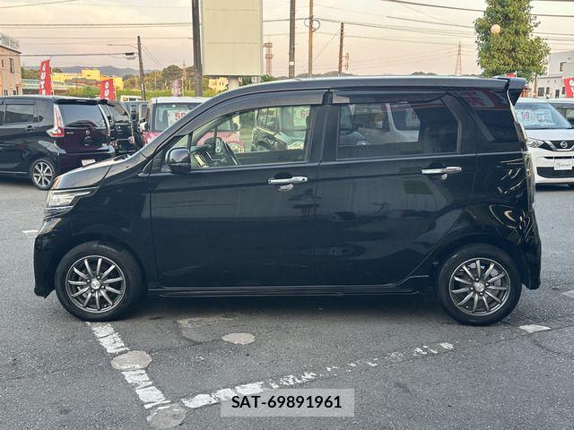 Honda N-WGN 2015-03 8334917-4
