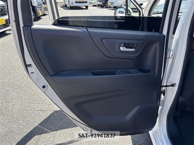 Honda N-WGN 2014-09 8368005-24