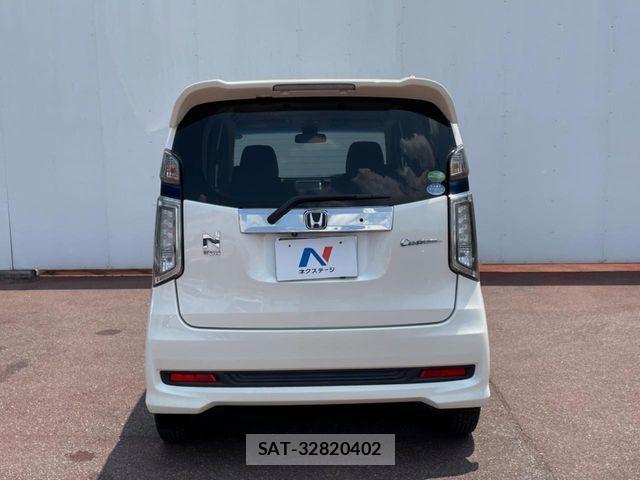 Honda N-WGN 2015-03 8368002-15